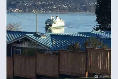 6441 Humphrey Road #3, Clinton, WA 98236 - Photo 2