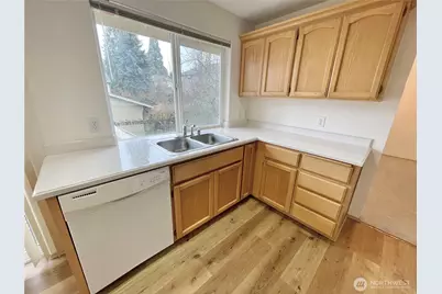 [Address not provided], Kirkland, WA 98034 - Photo 4
