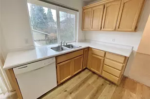 [Address not provided], Kirkland, WA 98034 - Photo 4