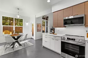 23214 Fitzgerald Rd, Bothell, WA 98021 - Photo 8