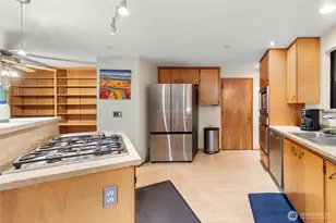 4617 200th St SE, Bothell, WA 98012 - Photo 8