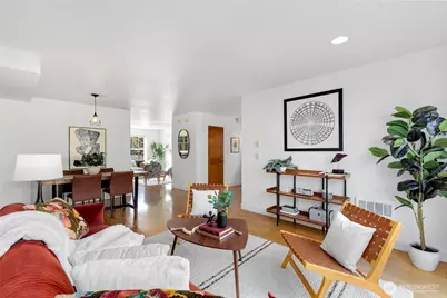 2101 E Jefferson Street, Seattle, WA 98122 - Photo 8