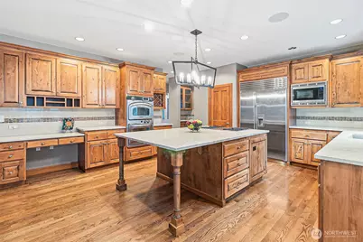 14225 SE 87th Place, Newcastle, WA 98059 - Photo 10