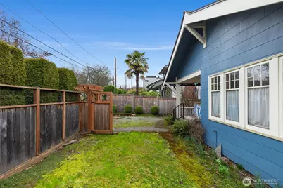 945 NW 62nd Street, Seattle, WA 98107 - Photo 12