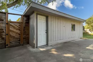 226 SW Davis Ave, College Place, WA 99324 - Photo 30