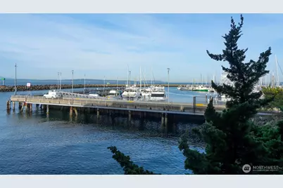 6533 Seaview Avenue NW #203A, Seattle, WA 98117 - Photo 2