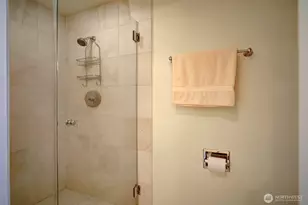 6533 Seaview Ave NW, Seattle, WA 98117 - Photo 22