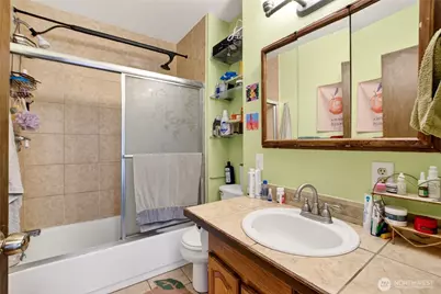 12260 Des Moines Memorial Drive S, Seattle, WA 98168 - Photo 14