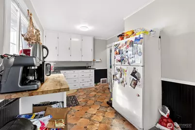 12260 Des Moines Memorial Drive S, Seattle, WA 98168 - Photo 12