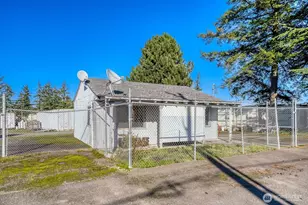 3817 94th St SW, Lakewood, WA 98499 - Photo 2