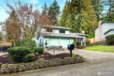 7900 NE Forest Ridge Lane, Bremerton, WA 98311 - Photo 2