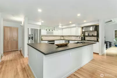 15912 252nd Avenue SE, Issaquah, WA 98027 - Photo 10