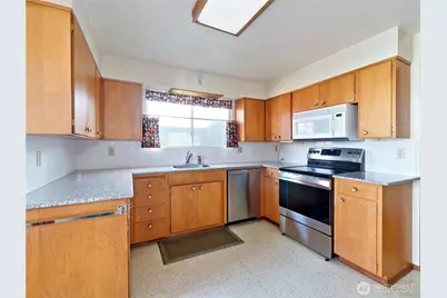 5538 S Norfolk Street, Seattle, WA 98118 - Photo 6