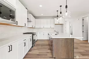 1573 Lockridge Loop E, Enumclaw, WA 98022 - Photo 8