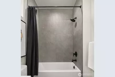 6722 B Corson Avenue S, Seattle, WA 98108 - Photo 22