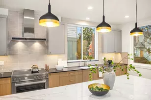 4406 1st Ave NE, Seattle, WA 98105 - Photo 14