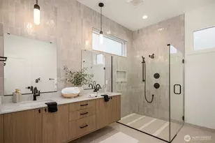 4406 1st Ave NE, Seattle, WA 98105 - Photo 20