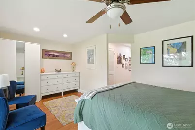 1810 43rd Avenue E #203, Seattle, WA 98112 - Photo 24