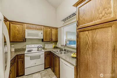 12904 126th Court NE #J302, Kirkland, WA 98034 - Photo 12