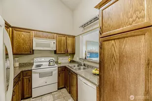 12904 126th Ct NE, Kirkland, WA 98034 - Photo 12