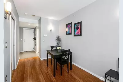 76 Cedar Street #603, Seattle, WA 98121 - Photo 8