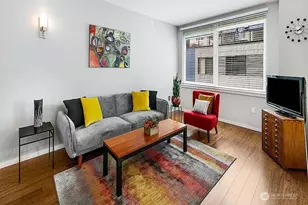 76 Cedar St, Seattle, WA 98121 - Photo 4