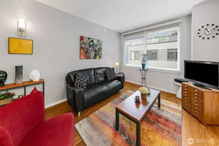 76 Cedar St, Seattle, WA 98121 - Photo 4