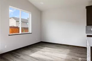 763 NW Shire St, Oak Harbor, WA 98277 - Photo 10