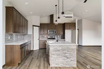 763 NW Shire Street, Oak Harbor, WA 98277 - Photo 4