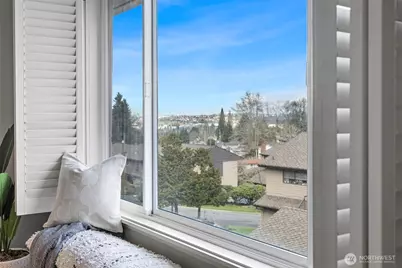 10643 Glen Acres Drive S #10643, Seattle, WA 98168 - Photo 4