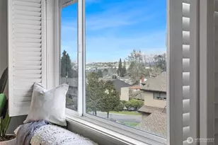 10643 Glen Acres Dr S, Seattle, WA 98168 - Photo 4