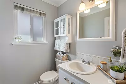 10643 Glen Acres Drive S #10643, Seattle, WA 98168 - Photo 18