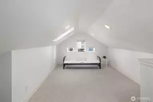 3639 Phinney Ave NE, Seattle, WA 98103 - Photo 22