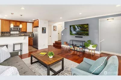 3639 Phinney Avenue NE, Seattle, WA 98103 - Photo 4