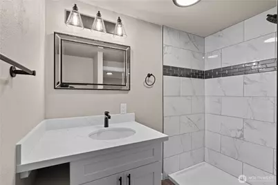 3546 Locust Avenue W, University Place, WA 98466 - Photo 16