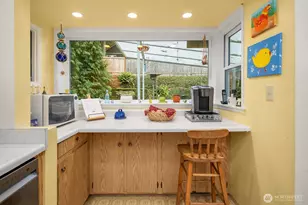 15055 SE 43rd Pl, Bellevue, WA 98006 - Photo 10