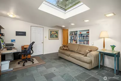 15055 SE 43rd Place, Bellevue, WA 98006 - Photo 12