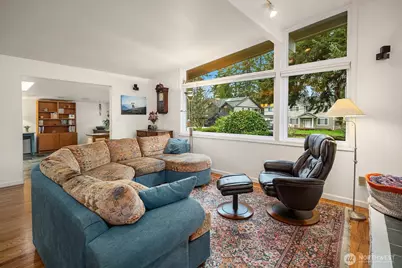 15055 SE 43rd Place, Bellevue, WA 98006 - Photo 4