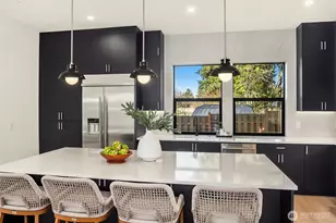 15014 SE 22nd St, Bellevue, WA 98007 - Photo 10