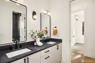 15014 SE 22nd St, Bellevue, WA 98007 - Photo 30