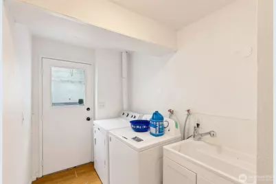 26250 39th Place S, Kent, WA 98032 - Photo 16