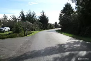 905 Wawona Ave SW, Ocean Shores, WA 98569 - Photo 24