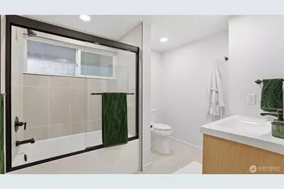 14837 SE Fairwood Boulevard, Renton, WA 98058 - Photo 18