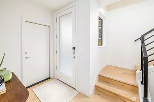 8321 25th Ave NW, Seattle, WA 98117 - Photo 4