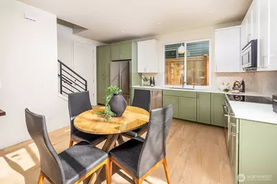 8319 25th Avenue NW, Seattle, WA 98117 - Photo 8