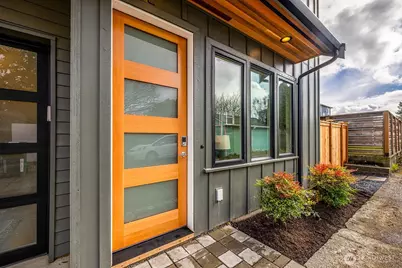 8319 25th Avenue NW, Seattle, WA 98117 - Photo 4