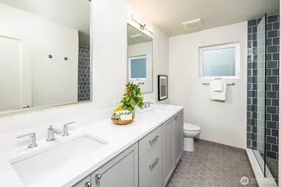 8319 25th Avenue NW, Seattle, WA 98117 - Photo 16