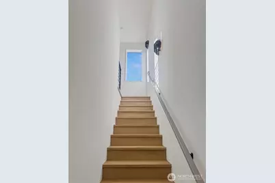 4215 S Findlay Street, Seattle, WA 98118 - Photo 8