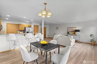 10910 13th Avenue E #14, Tacoma, WA 98445 - Photo 8