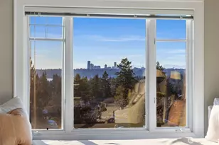 9400 Vineyard Crest, Bellevue, WA 98004 - Photo 24